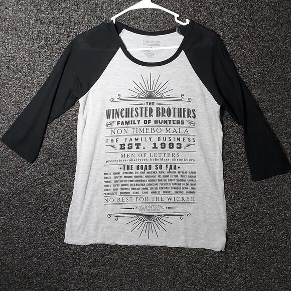 Supernatural Gray and Black Sleeves Size Medium - Picture 1 of 10